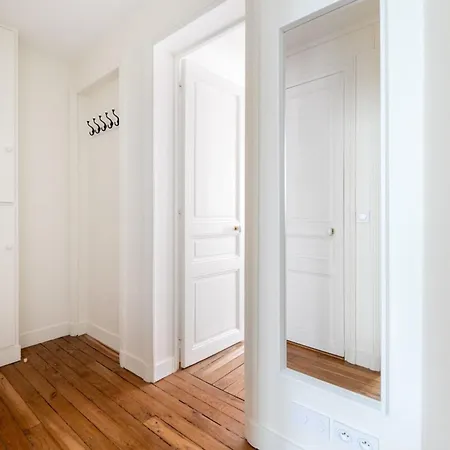 Radiant 1bd In The Heart Of Montmartre Apartment *