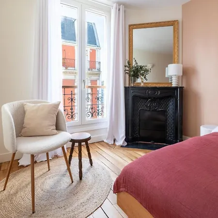 Radiant 1bd In The Heart Of Montmartre