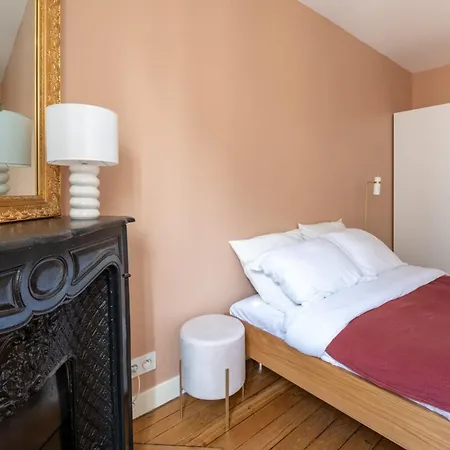 Radiant 1bd In The Heart Of Montmartre Apartment Paris